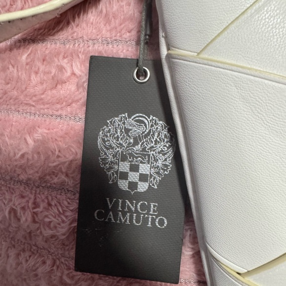 Vince Camuto White Woven Wristlet - Picture 3 of 10